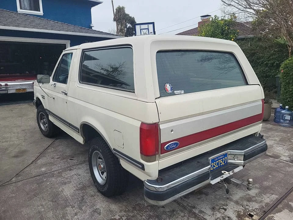 1990 Ford Bronco 4th Gen - Image 2 of 8