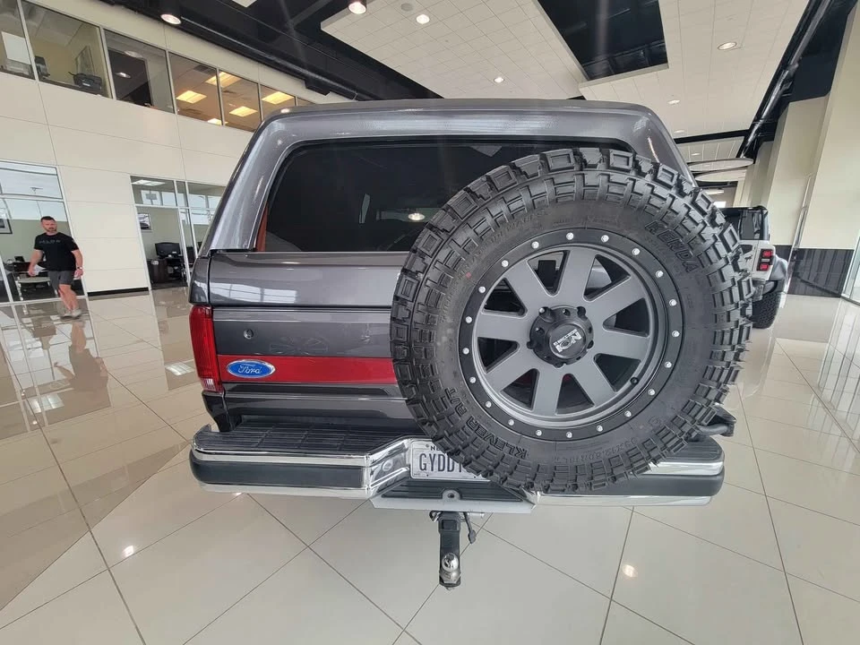 1990 Ford Bronco 4th Gen - Image 5 of 20