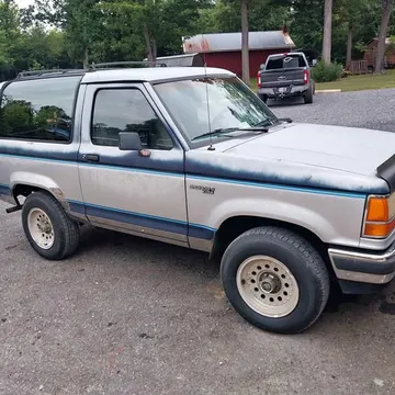 1990 Ford Bronco Sport Utility 2D