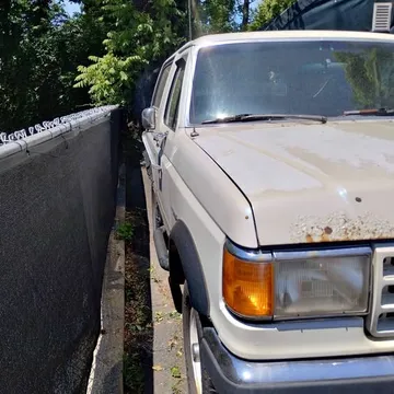 1990 Ford Bronco Sport Utility 2D