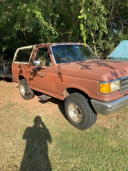 1990 Ford Bronco 4th Gen - Image 2 of 8