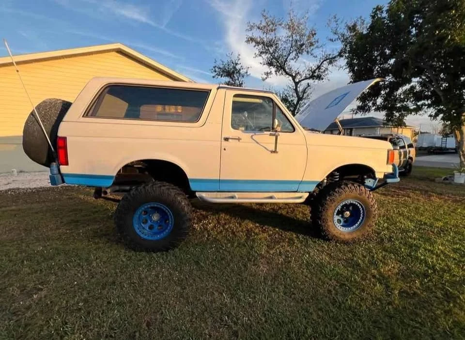 1990 Ford Bronco 4th Gen - Image 16 of 16