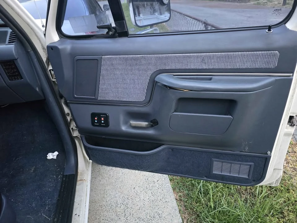 1990 Ford Bronco 4th Gen - Image 7 of 9