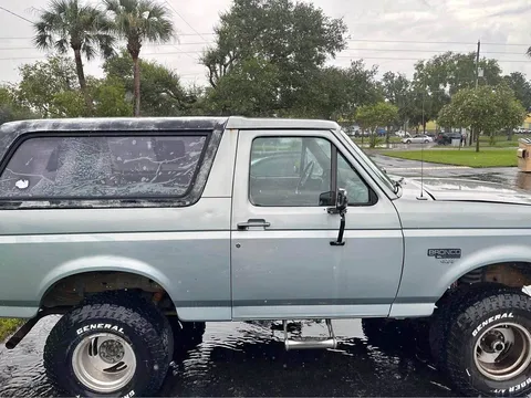 1990 Ford Bronco Sport Utility 2D