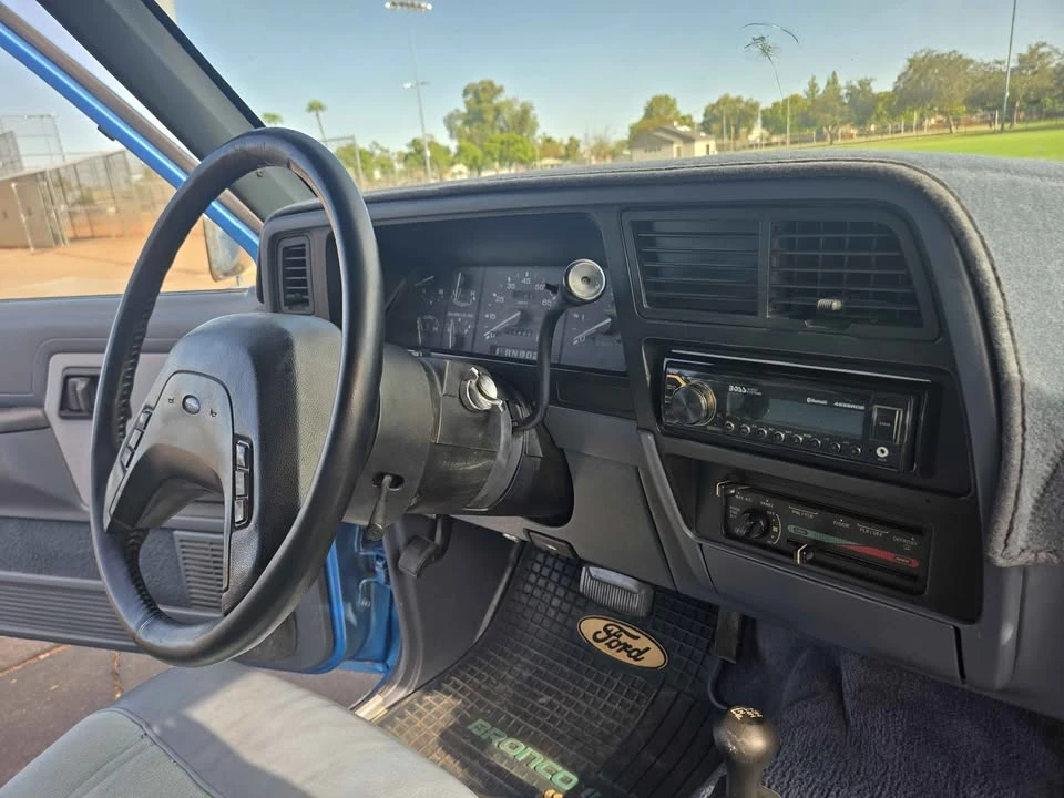 1990 Ford Bronco 4th Gen - Image 8 of 15