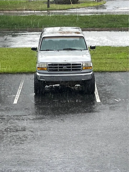 1990 Ford Bronco 4th Gen - Image 2 of 4