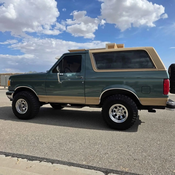 1990 Ford Bronco 4th Gen - Image 6 of 14