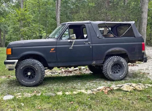 1990 Ford Bronco Sport Utility 4D