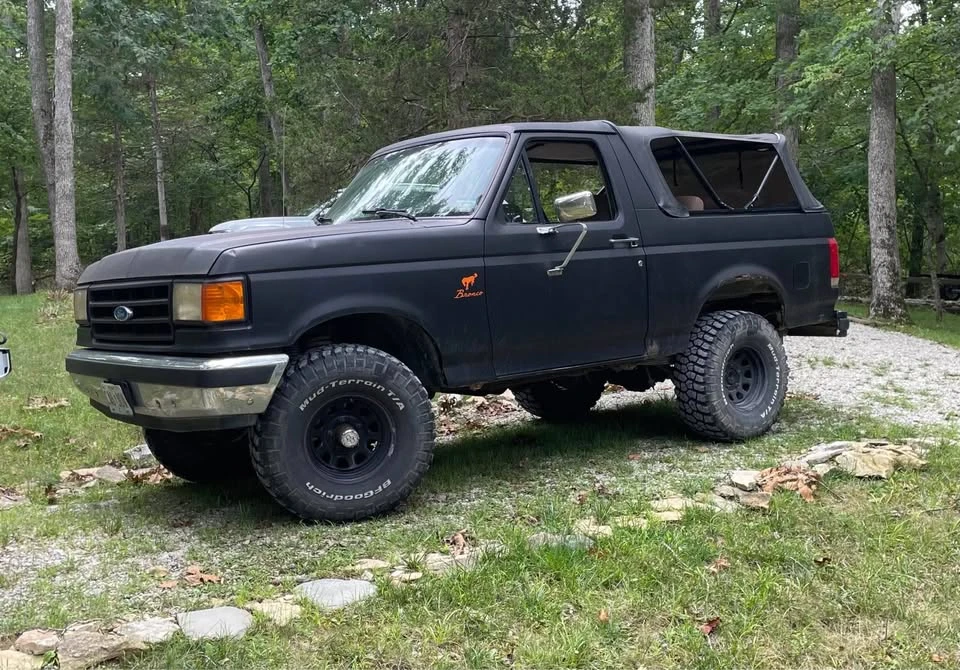 1990 Ford Bronco 4th Gen - Image 2 of 5