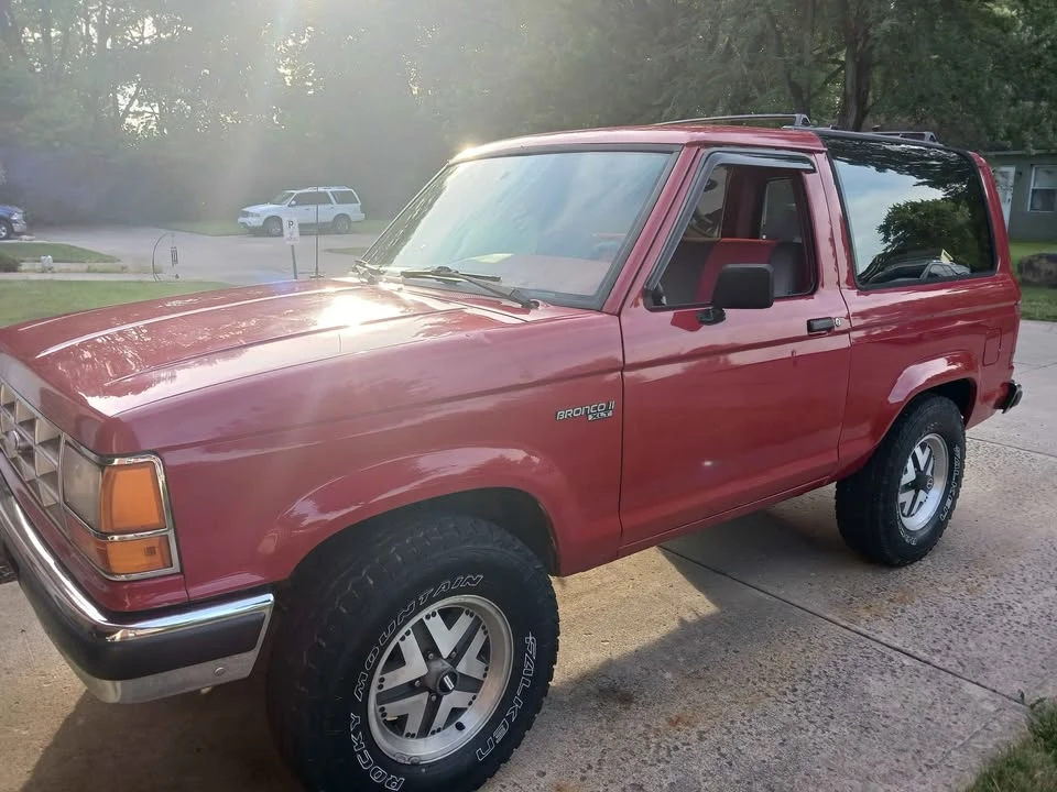 1990 Ford Bronco 4th Gen - Image 3 of 4