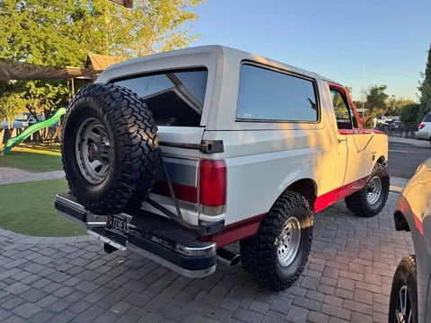 1990 Ford Bronco Sport Utility 4D