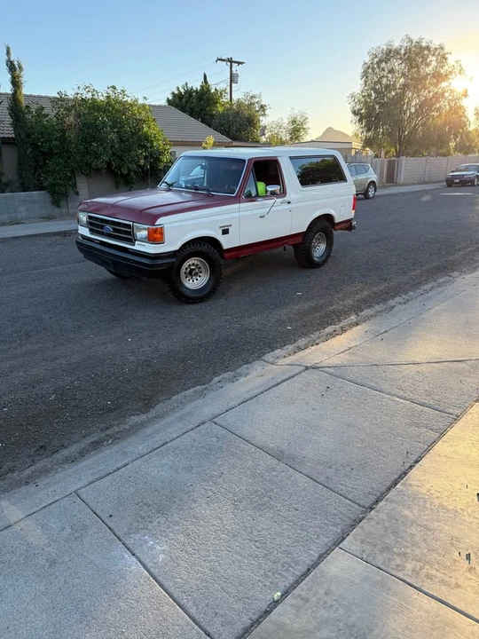 1990 Ford Bronco 4th Gen - Image 4 of 20