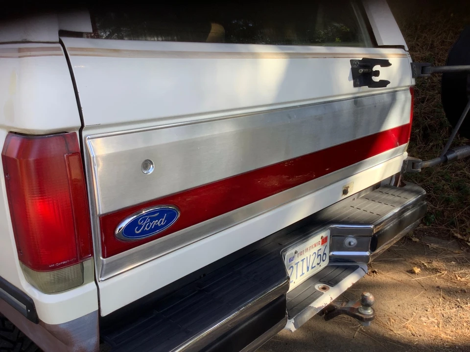 1990 Ford Bronco 4th Gen - Image 9 of 21