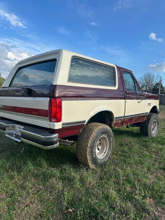 1990 Ford Bronco 4th Gen - Image 3 of 11