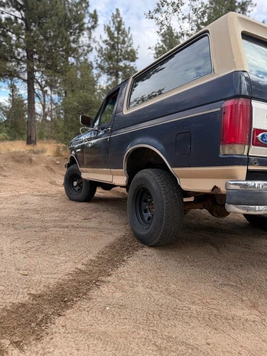1990 Ford Bronco 4th Gen - Image 2 of 31
