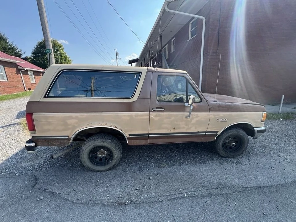 1990 Ford Bronco 4th Gen - Image 8 of 18