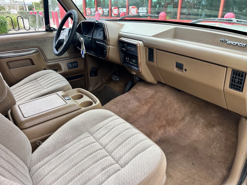 1990 Ford Bronco 5th Gen - Image 16 of 21