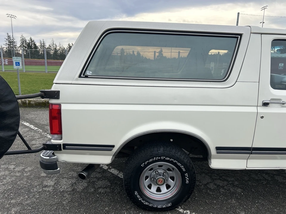 1990 Ford Bronco 4th Gen - Image 9 of 21