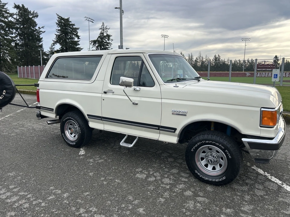 1990 Ford Bronco 4th Gen - Image 11 of 21