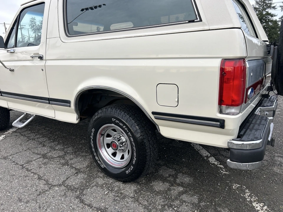 1990 Ford Bronco 4th Gen - Image 4 of 21