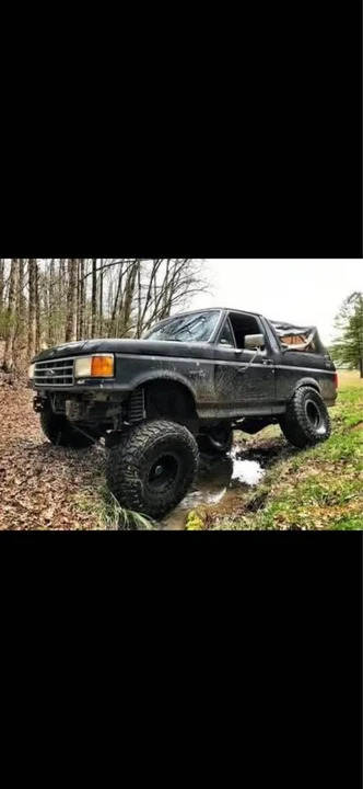 1990 Ford Bronco 4th Gen - Image 2 of 10