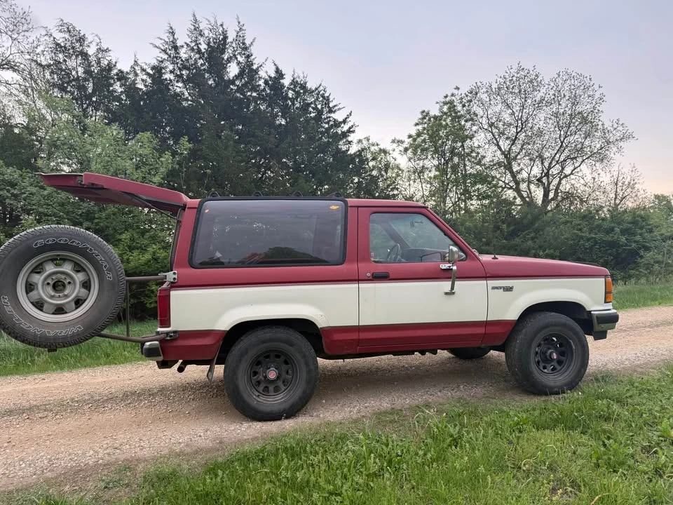 1990 Ford Bronco 4th Gen - Image 9 of 9