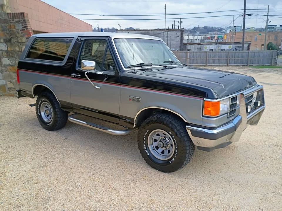 1990 Ford Bronco 4th Gen - Image 9 of 20