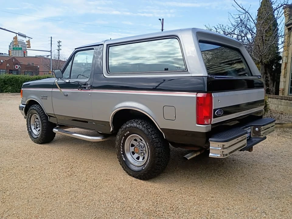 1990 Ford Bronco 4th Gen - Image 5 of 20