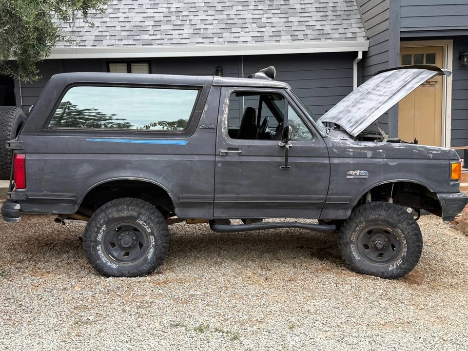 1990 Ford Bronco 4th Gen - Image 8 of 24