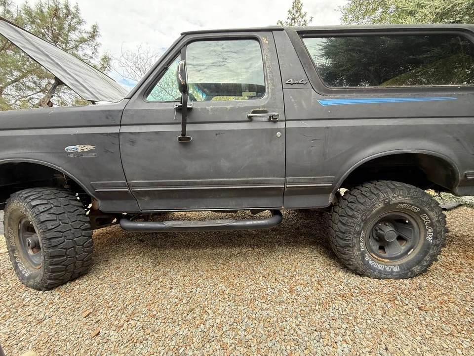 1990 Ford Bronco 4th Gen - Image 2 of 24