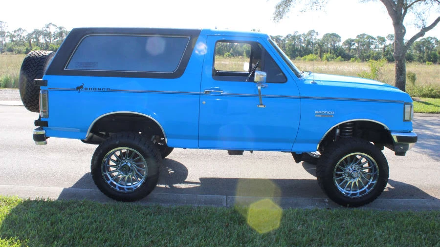1990 Ford Bronco 4th Gen - Image 6 of 23