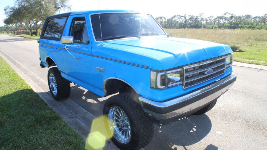 1990 Ford Bronco 4th Gen - Image 8 of 23