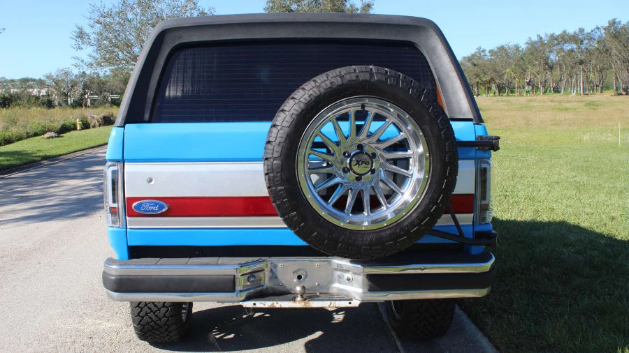 1990 Ford Bronco 4th Gen - Image 5 of 23