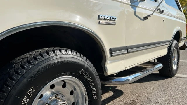 1990 Ford Bronco 4th Gen - Image 14 of 21