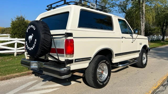 1990 Ford Bronco 4th Gen - Image 19 of 21