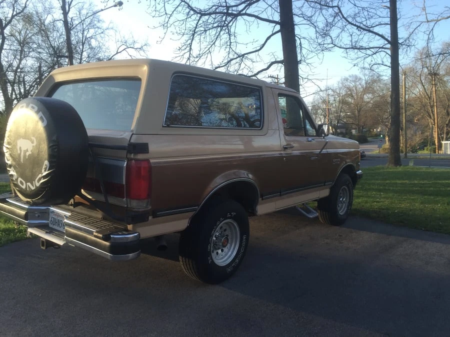 1990 Ford Bronco 4th Gen - Image 11 of 12