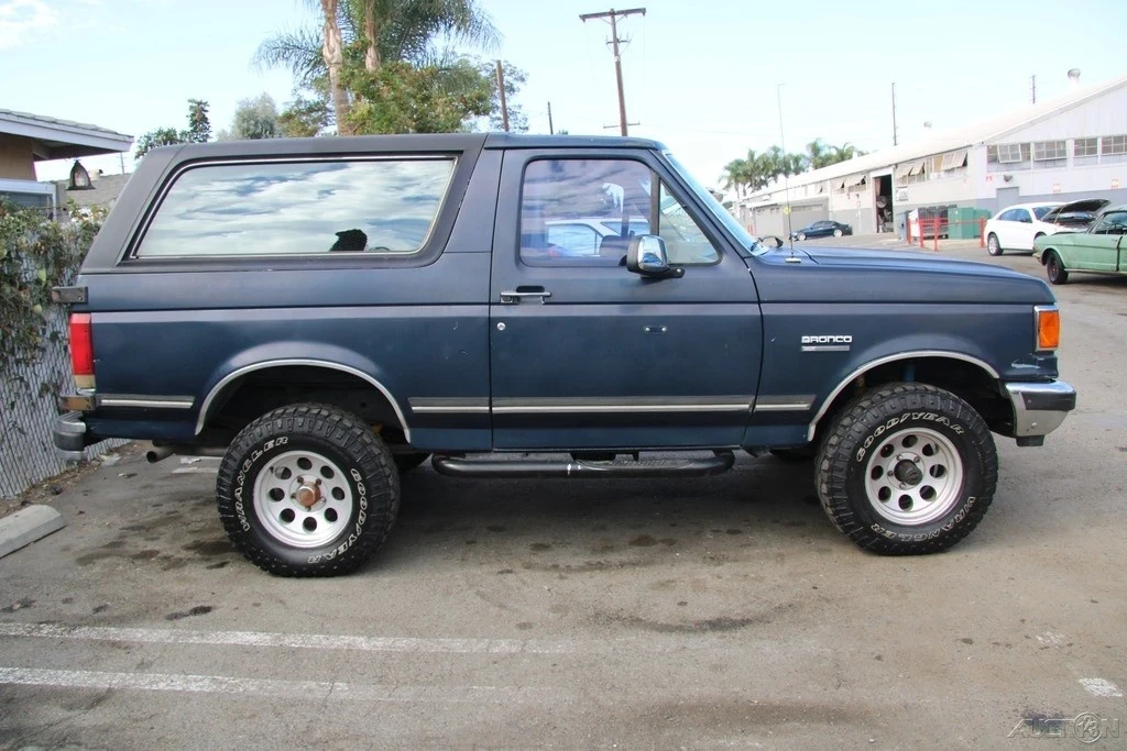 1990 Ford Bronco 4th Gen - Image 7 of 21