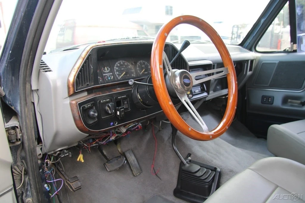 1990 Ford Bronco 4th Gen - Image 13 of 21