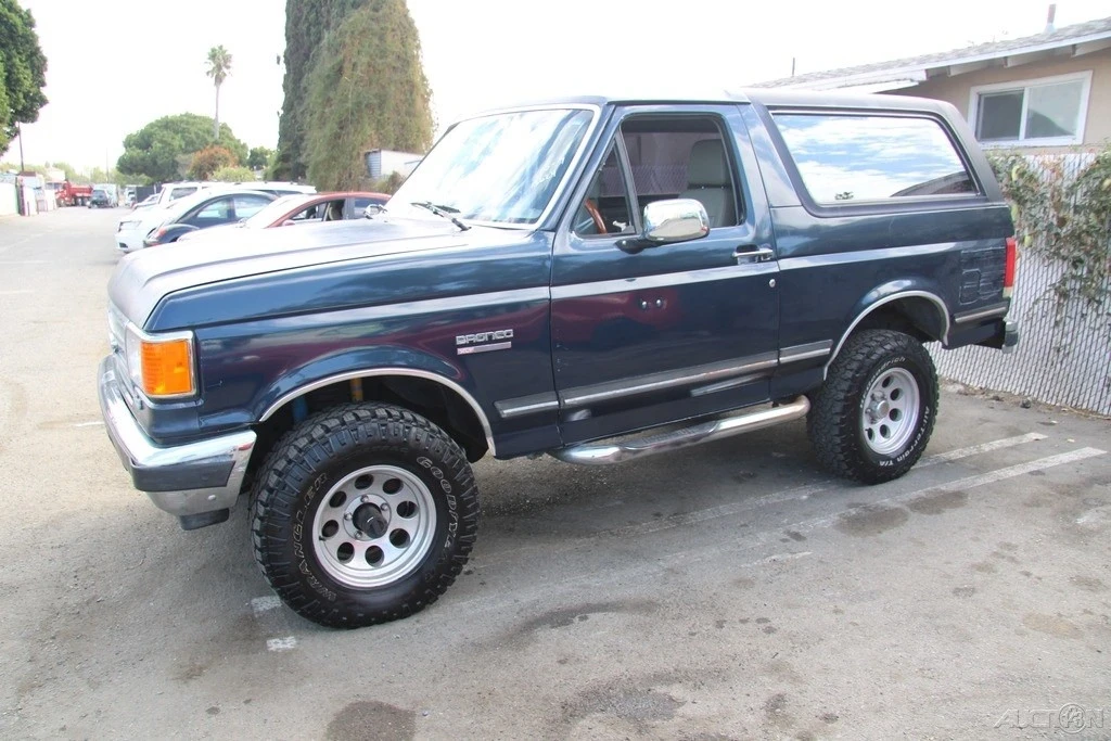 1990 Ford Bronco 4th Gen - Image 3 of 21