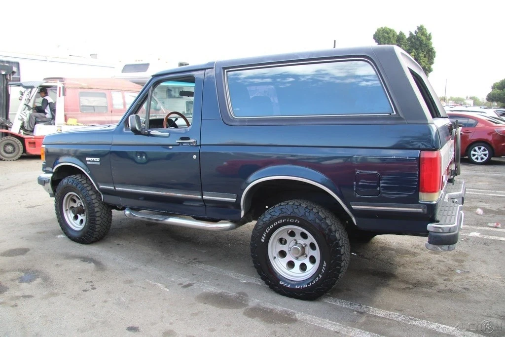 1990 Ford Bronco 4th Gen - Image 4 of 21