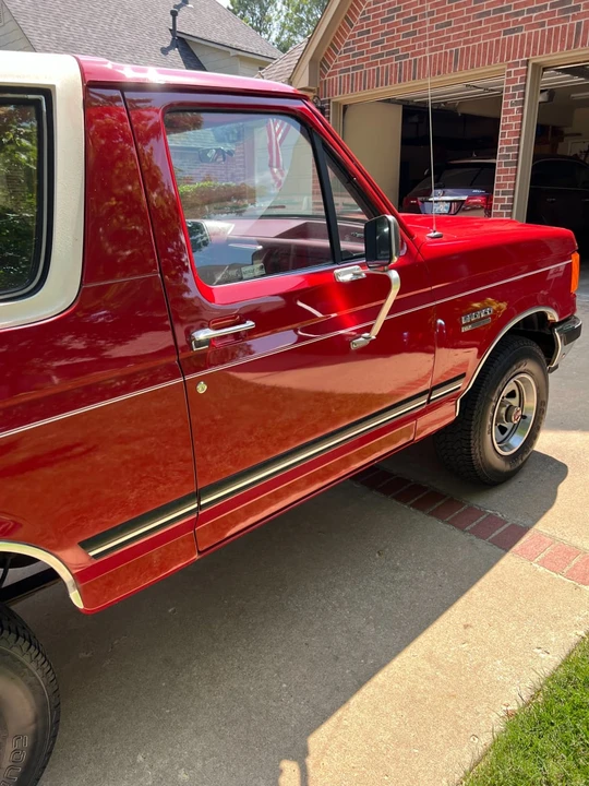 1990 Ford Bronco 4th Gen - Image 8 of 10