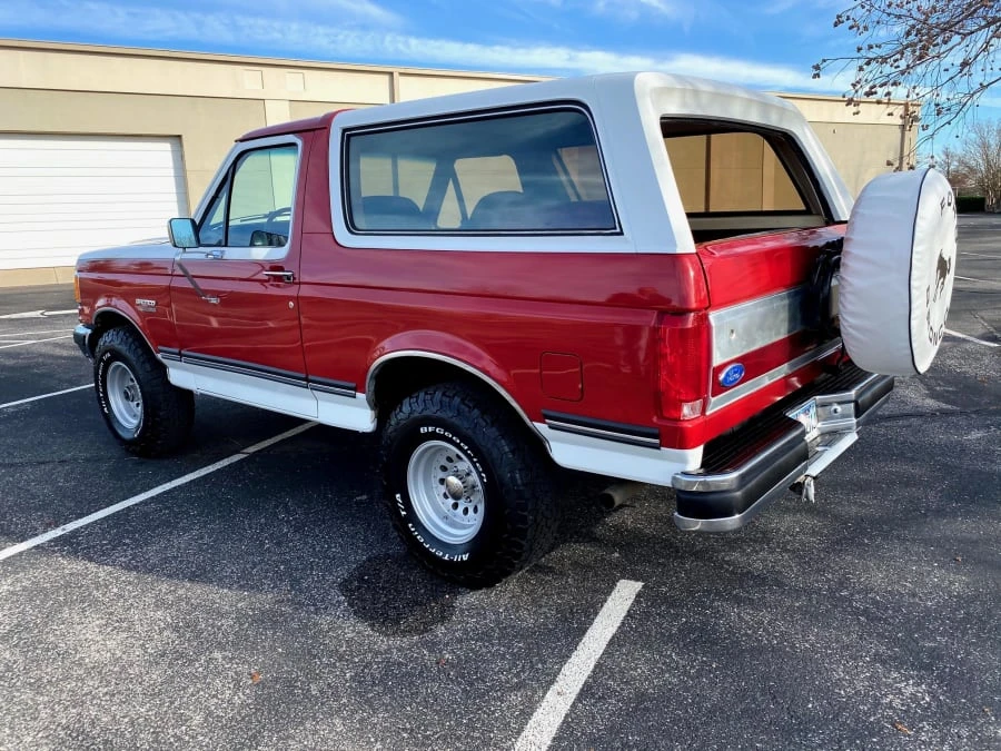 1990 Ford Bronco 4th Gen - Image 3 of 10