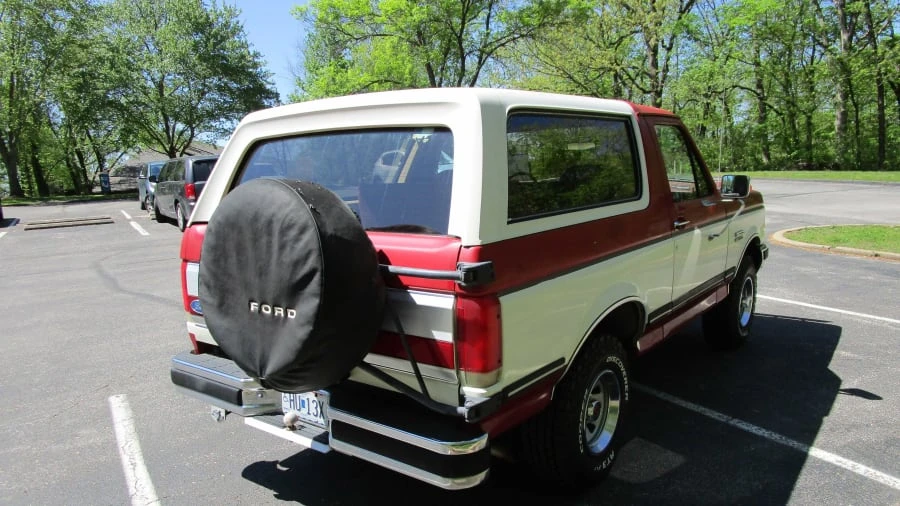 1990 Ford Bronco 4th Gen - Image 15 of 17