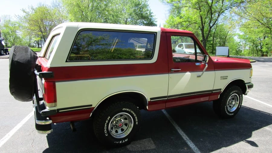 1990 Ford Bronco 4th Gen - Image 16 of 17