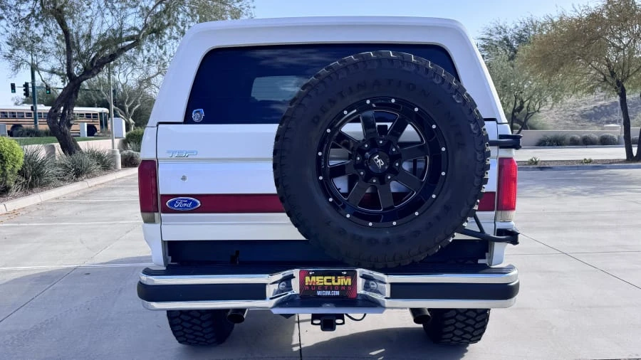 1990 Ford Bronco 4th Gen - Image 4 of 18