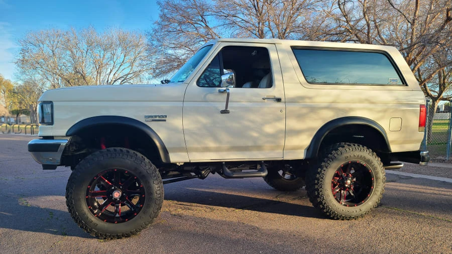 1990 Ford Bronco 4th Gen - Image 2 of 21