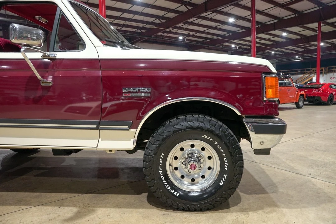 1990 Ford Bronco 4th Gen - Image 11 of 21