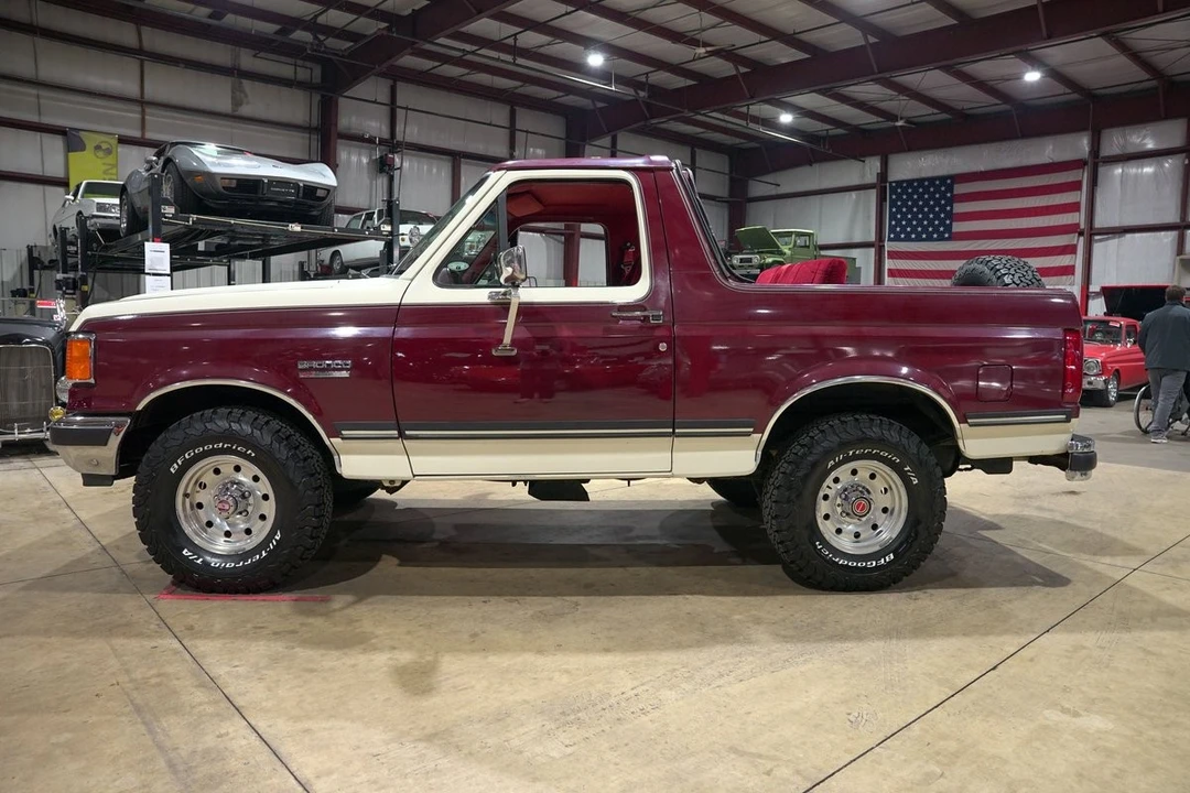 1990 Ford Bronco 4th Gen - Image 4 of 12