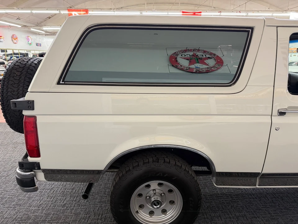 1990 Ford Bronco 4th Gen - Image 14 of 21