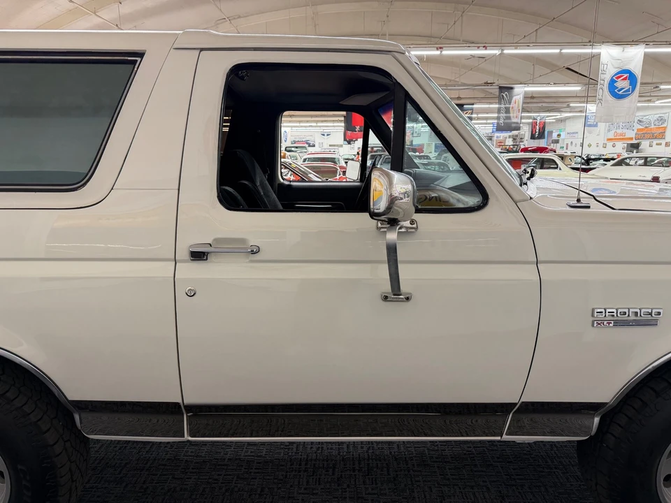 1990 Ford Bronco 4th Gen - Image 15 of 21